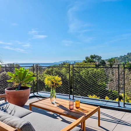 Magnifique Cavaliere Terrasse 3 Garage Apartment