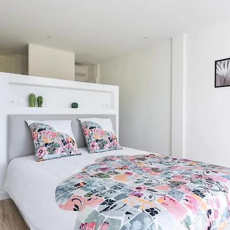 Magnifique Cavaliere Terrasse 3 Garage Апартаменти *