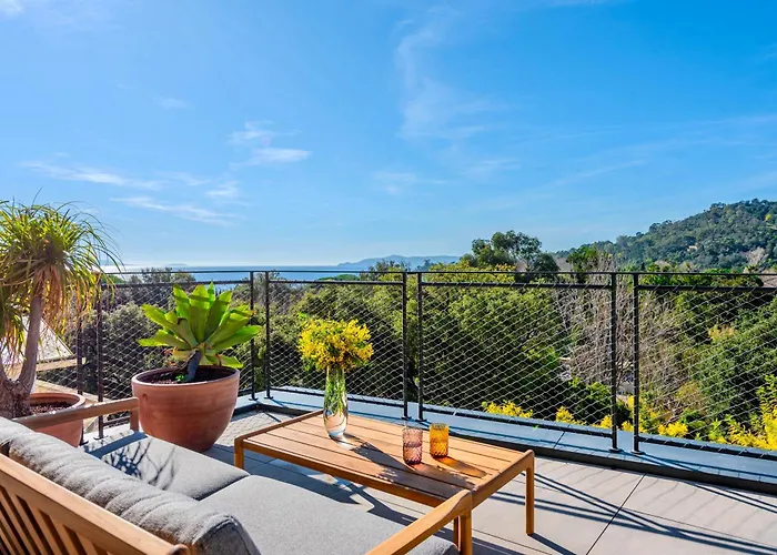 Magnifique Cavaliere Terrasse 3 Garage Апартаменты