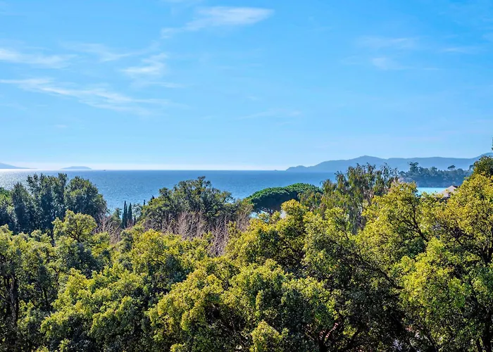 Апартаменты Magnifique Cavaliere Terrasse 3 Garage Ле-Лаванду